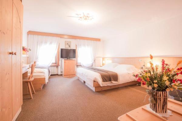 Double Room,1756562761:JPEG